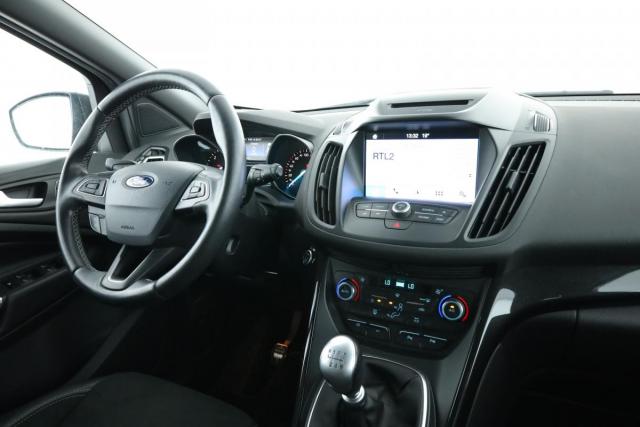 Ford Kuga image 4