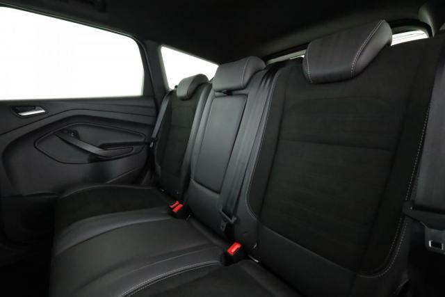 Ford Kuga image 5