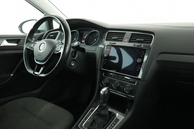Volkswagen Golf image 3