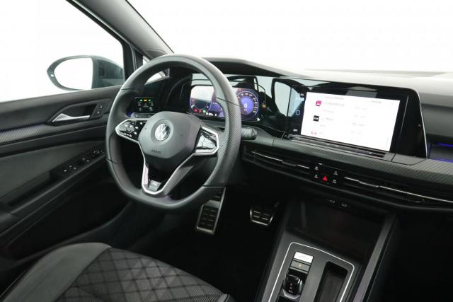 Volkswagen Golf image 9