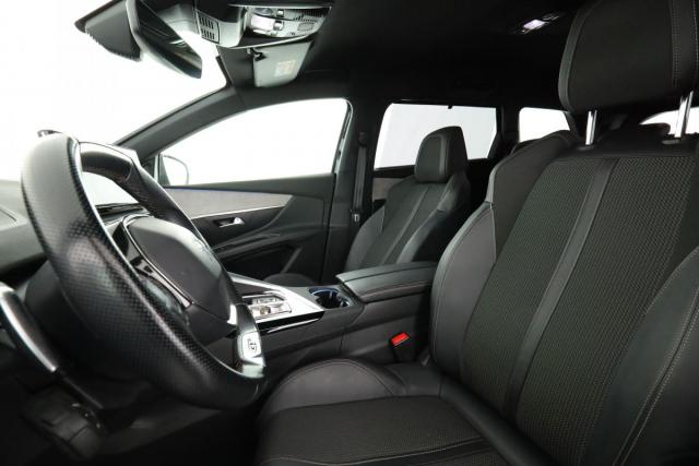 Peugeot 5008 image 3