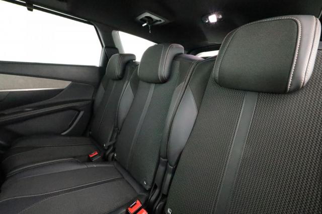 Peugeot 5008 image 5