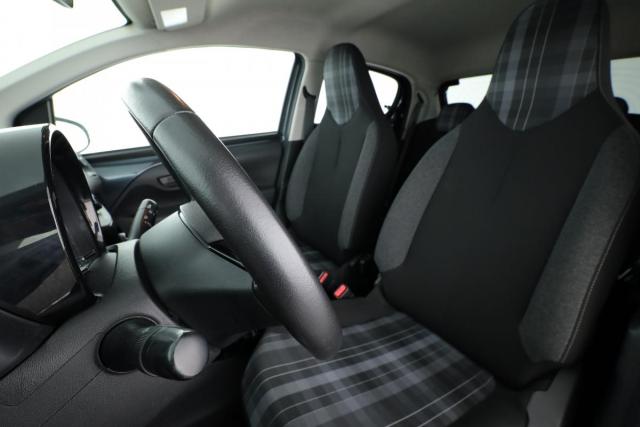 Peugeot 108 image 8