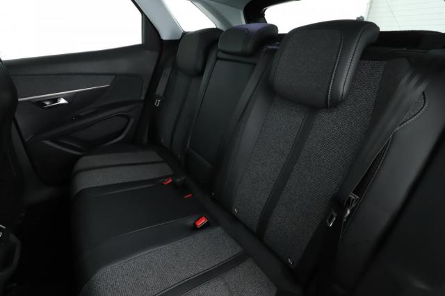 Peugeot 3008 image 1