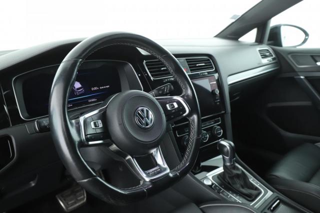 Volkswagen Golf image 5