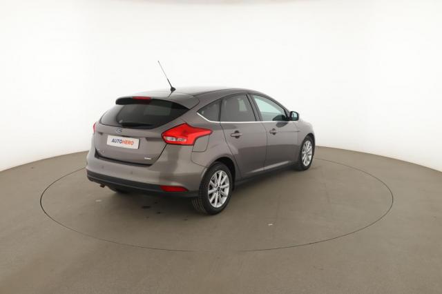 Ford Focus image 5