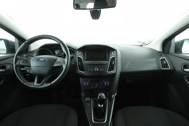Ford Focus image 8