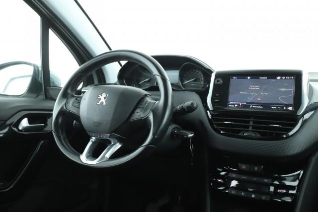 Peugeot 208 image 2