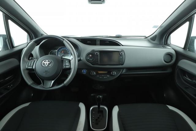 Toyota Yaris image 6