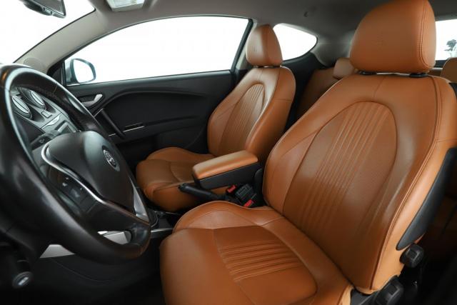 Alfa Romeo Mito image 7