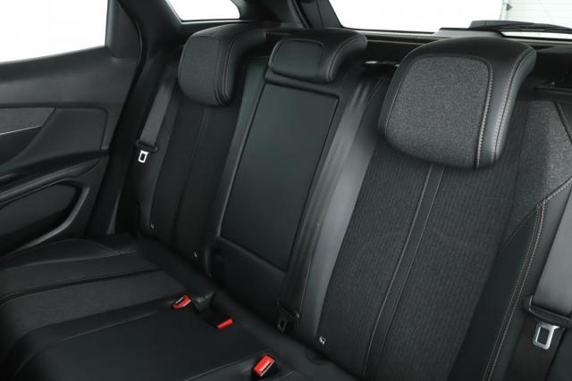 Peugeot 3008 image 4