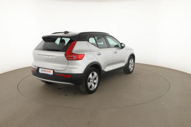 Volvo Xc40 image 1