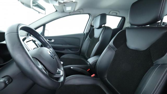 Renault Clio image 2