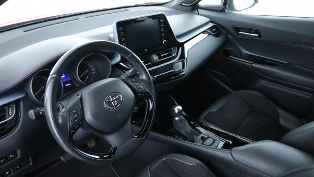 Toyota C-Hr image 8