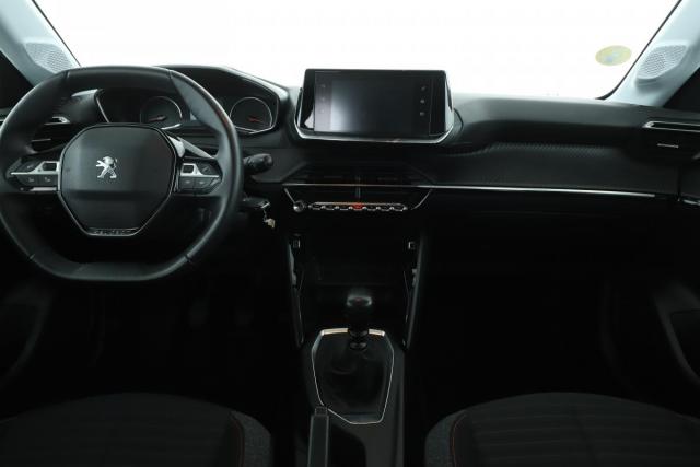 Peugeot 208 image 4