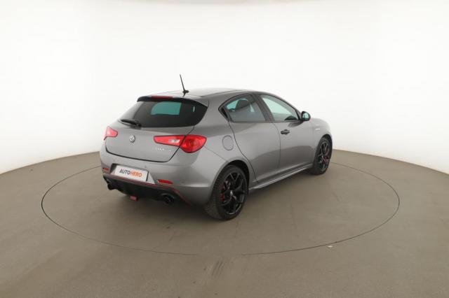 Alfa Romeo Giulietta image 5
