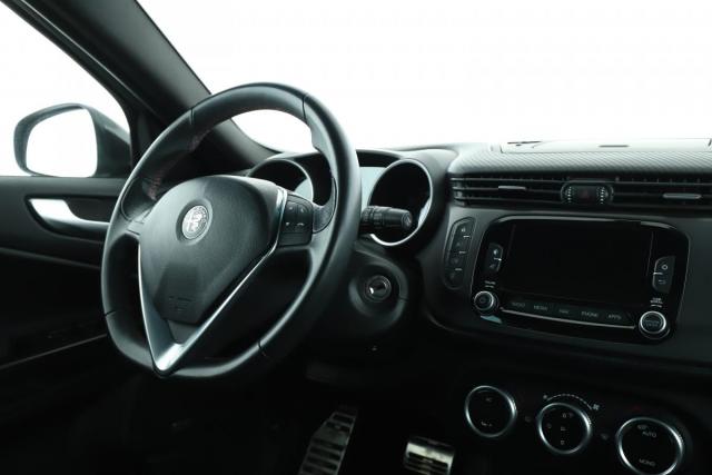 Alfa Romeo Giulietta image 1