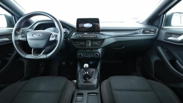 Ford Focus image 8