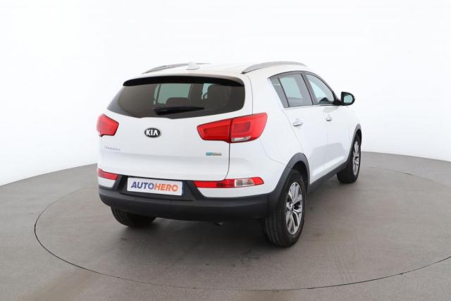 Kia Sportage image 8