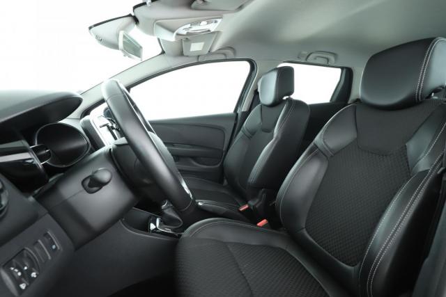 Renault Clio Estate image 2