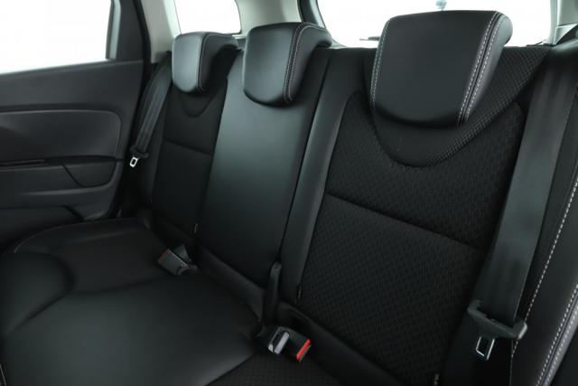 Renault Clio Estate image 3