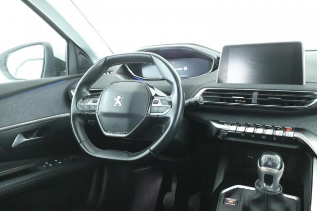 Peugeot 3008 image 1