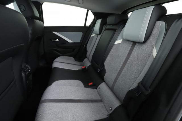 Opel Astra image 5