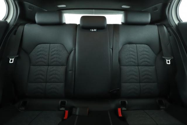 Mercedes Benz Gla image 4