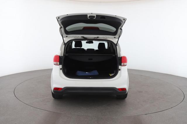Kia Carens image 6