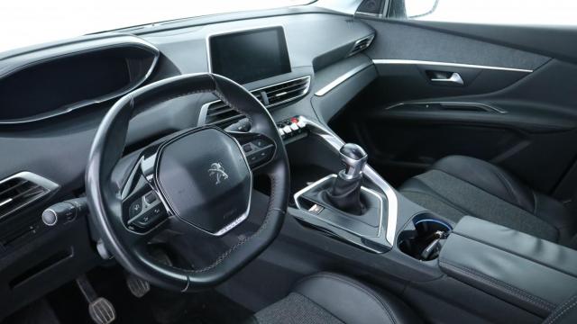 Peugeot 3008 image 6
