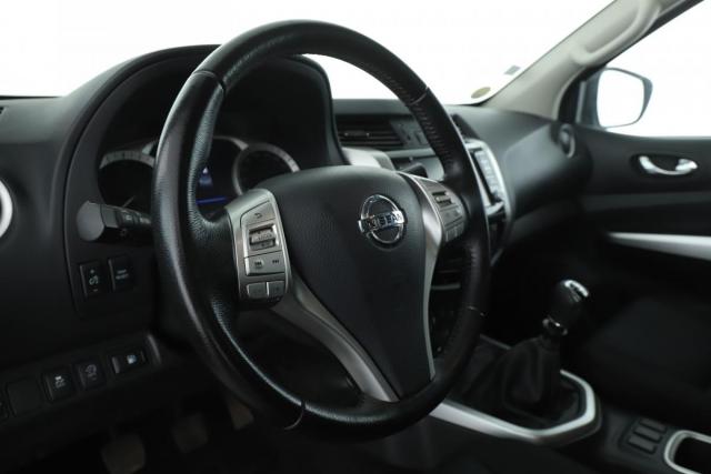 Nissan Navara image 5