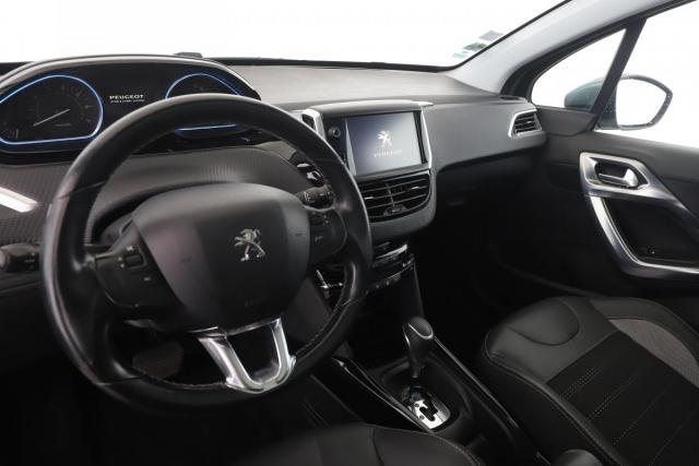 Peugeot 2008 image 2