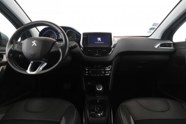Peugeot 2008 image 3