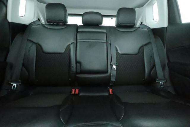 Jeep Compass image 7