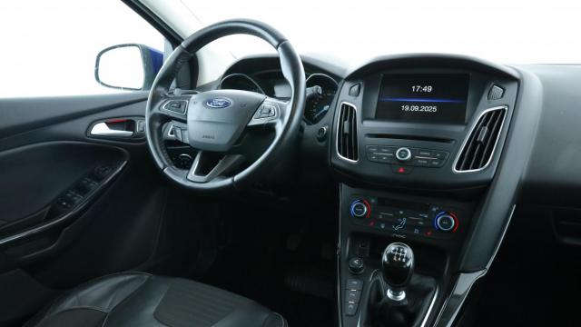 Ford Focus image 2