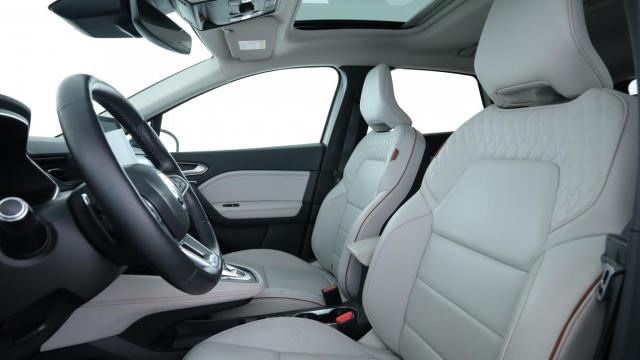 Renault Captur image 2