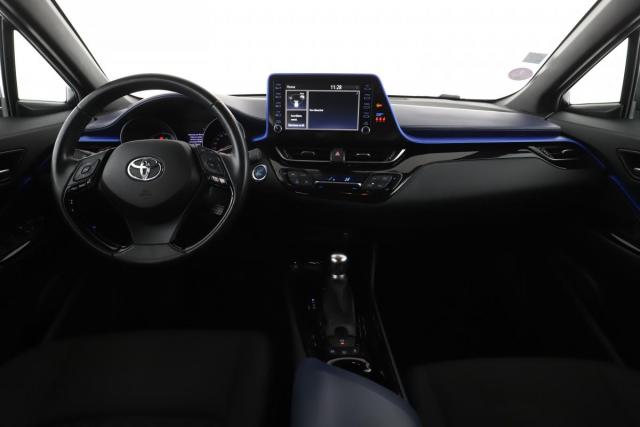 Toyota C-Hr image 2