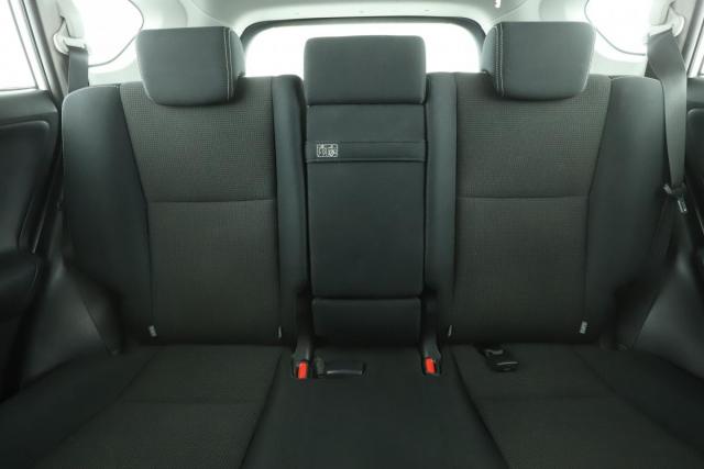 Toyota Rav4 image 9