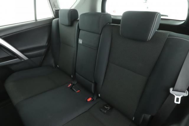 Toyota Rav4 image 7