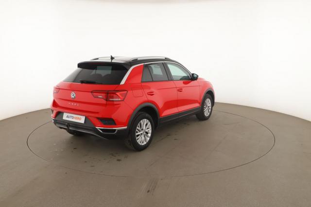 Volkswagen T-Roc image 7