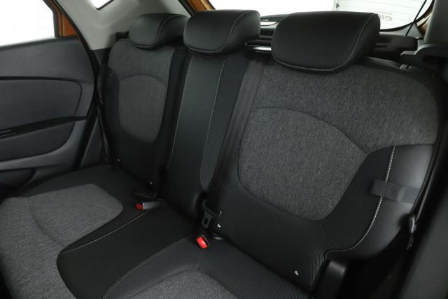Renault Captur image 2