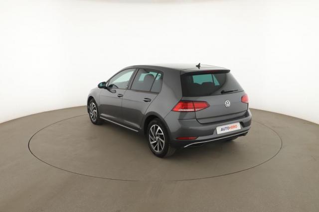 Volkswagen Golf image 6