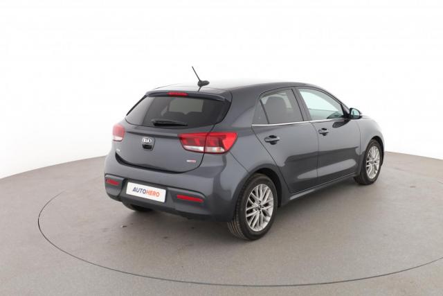 Kia Rio image 2