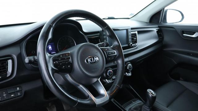 Kia Rio image 7
