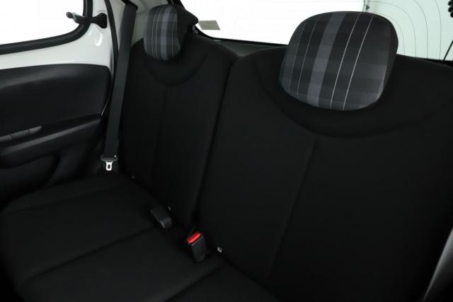 Peugeot 108 image 1