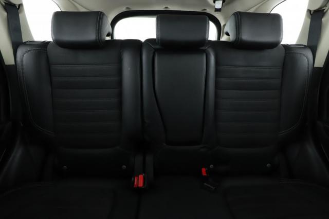 Mitsubishi Outlander image 5