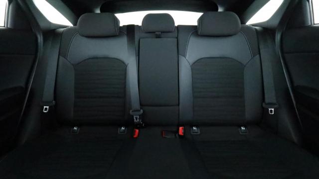 Kia Proceed image 7