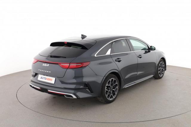 Kia Proceed image 8