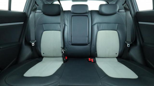 Kia Sportage image 9