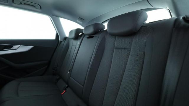 Audi A4 Avant image 8